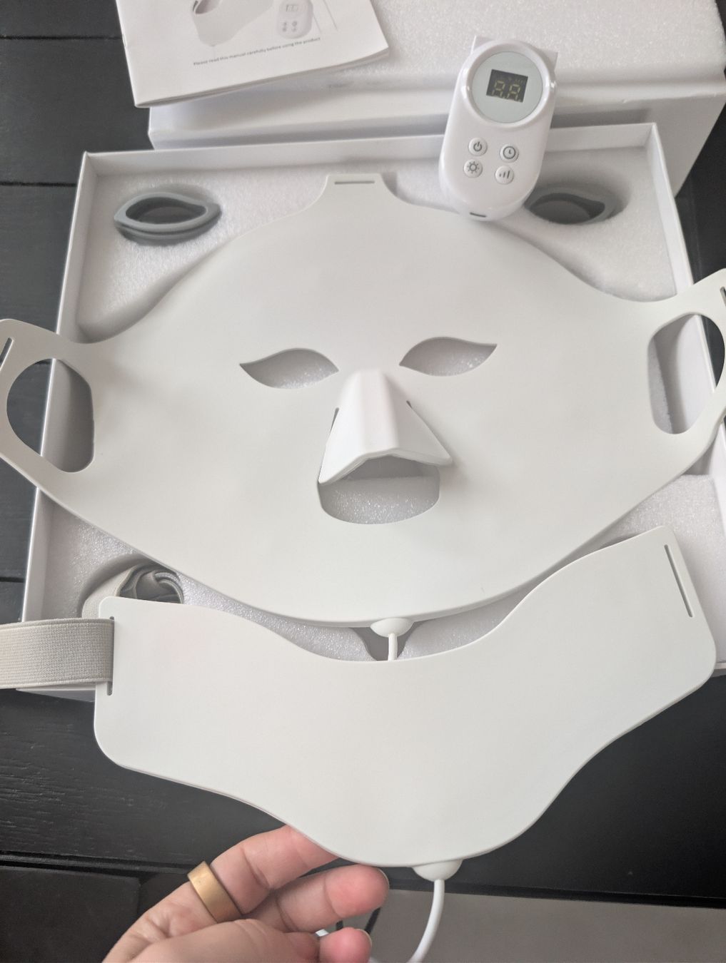 Cura del viso: Masque LED Deniove, Glowskin Pro, 7 couleurs – Usato da Buchillon venduto da BarbaraS-D 1