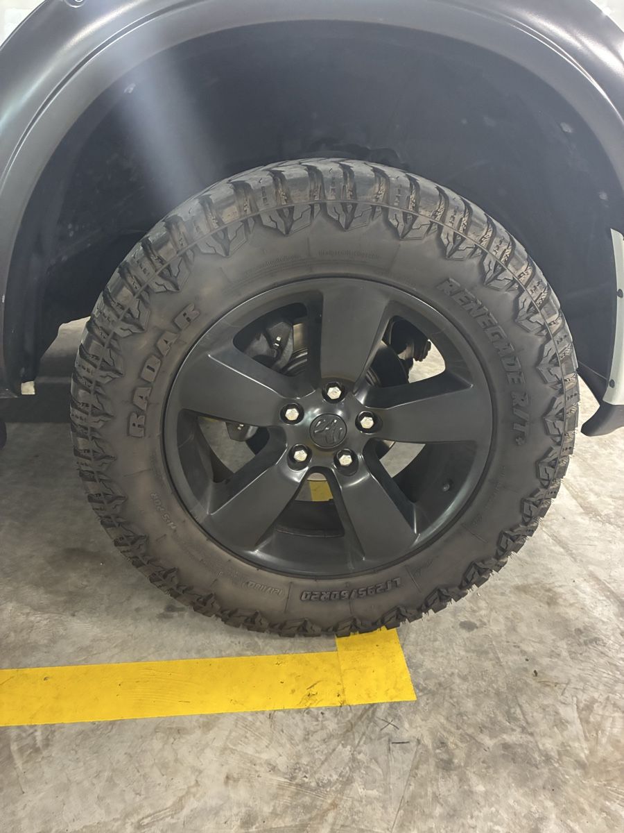 Dodge Pneumatici & Ruote complete: Dodge Ram Felgen – Usato da Hochfelden venduto da Nikosrs 2