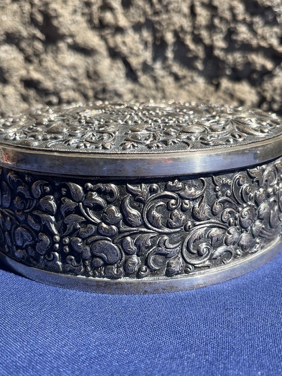 Altro in Decorazioni & Accessori: Dosee mit Deckel ZN 800 versilbert floral graviert – Usato da Brienz BE venduto da hey_z9vg 2