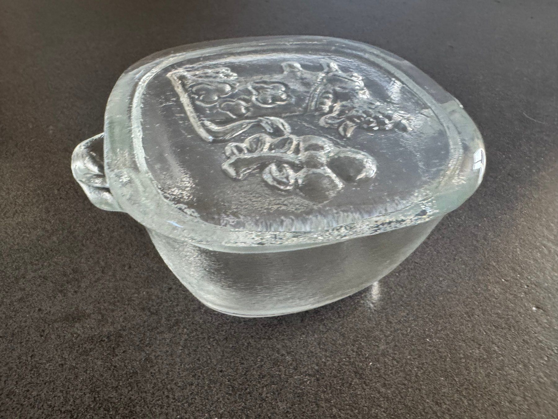 Glasi Hergiswil Bicchieri: Glasi Hergiswil Glasdose mit Deckel "OLMA" – Usato da Fribourg venduto da tschjoly 8