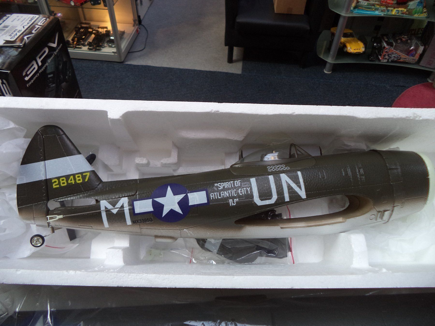 Modellismo RC: FMS PNP P-47 FIGHTER – Nuovo e nell'imballaggio originale da Rieden AG venduto da Wirth03