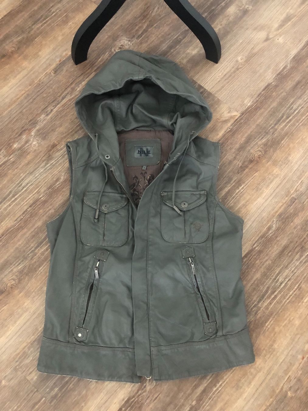 Gilet & Giacche senza maniche: Nile Ledergilet – Nuovo (secondo la descrizione) da Emmen venduto da ama_8wmn 3