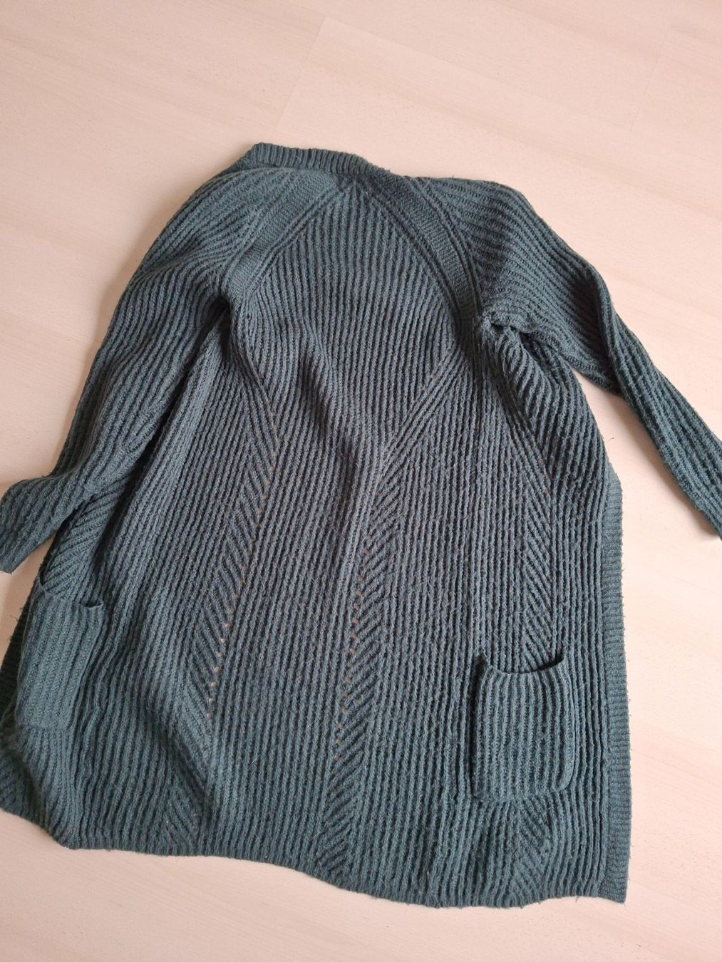 Jacken: ONLY Strickjacke lang, Grün, XS – Gebraucht aus Walterswil SO von mel_5b2h 2