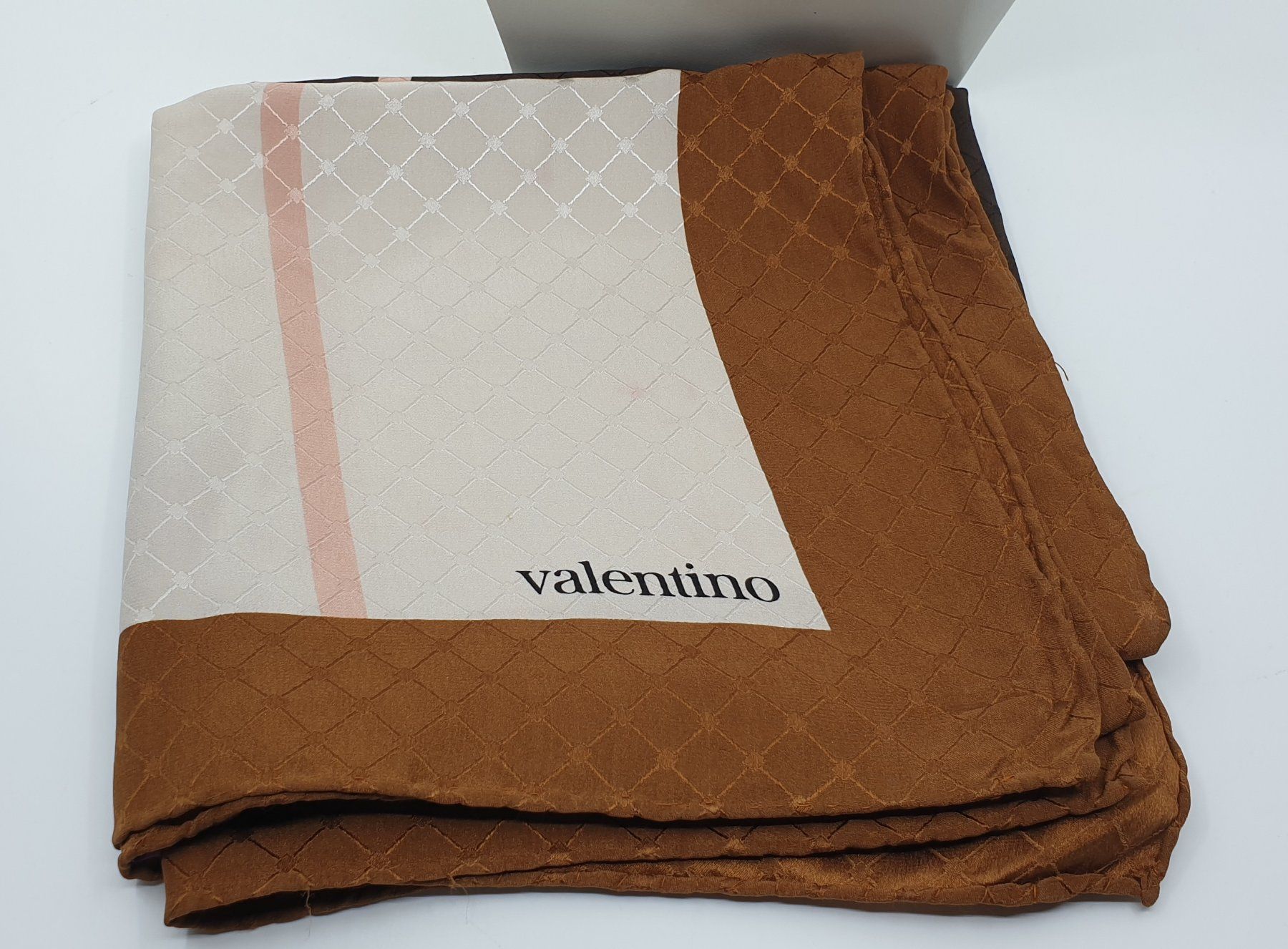 Valentino Foulards, Tücher & Schals: Foulard Valentino – Gebraucht aus Emmen von magelan 4