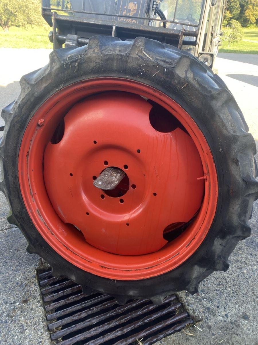 Tracteurs: Traktorräder Schmalspur 2Stk – D'occasion à Dussnang par davegasser