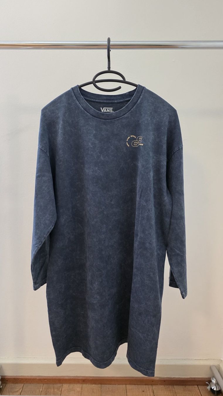 Vans Robes: Dunkelblaues Kleid Vans – Neuf (Voir description) à Rothenfluh par sel_j856