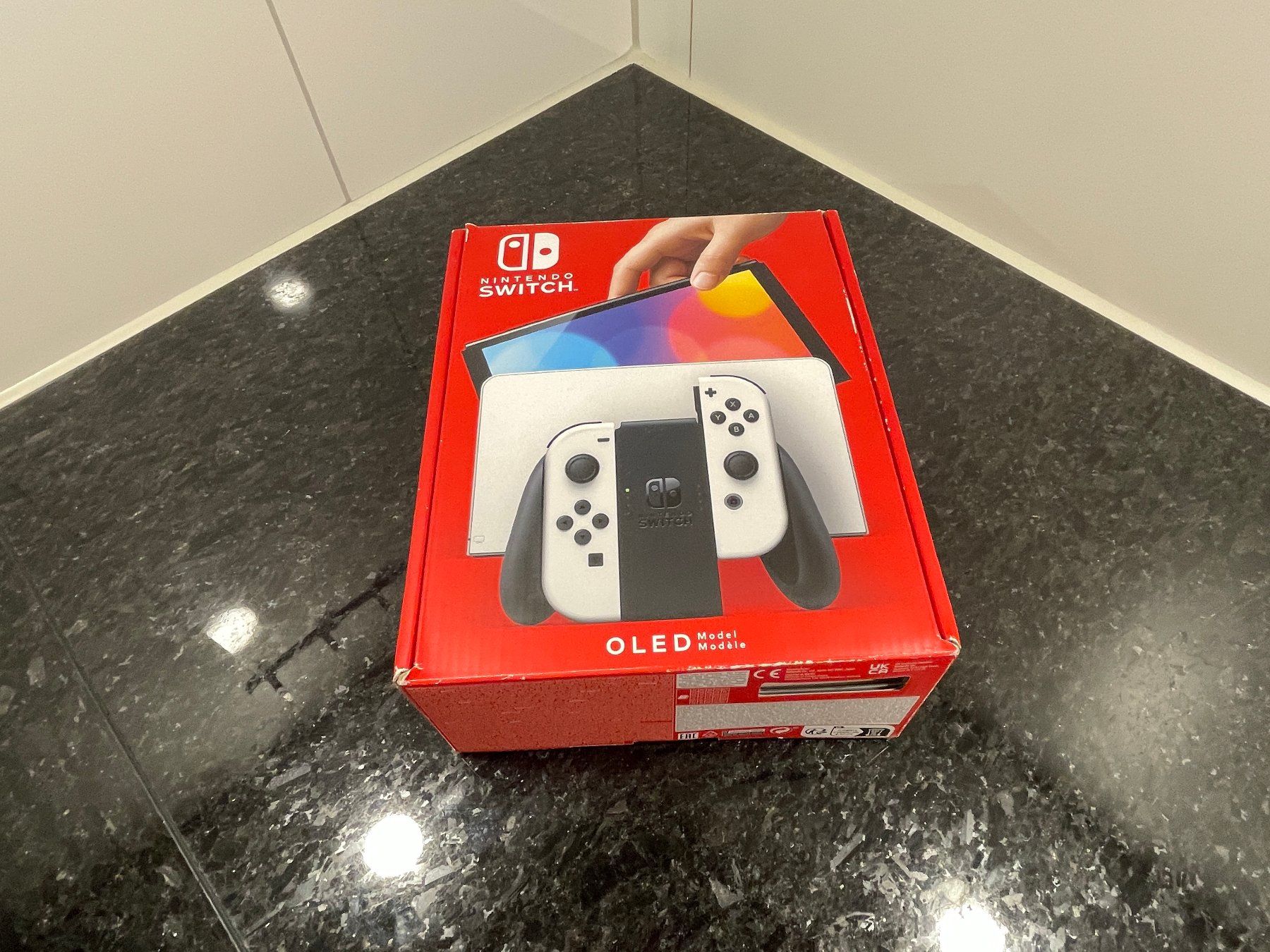 Nintendo Konsolen: Nintendo Switch OLED Konsole mit OVP & Kaufquittung – Gebraucht aus Birmensdorf ZH von Swiss-Sell750 4
