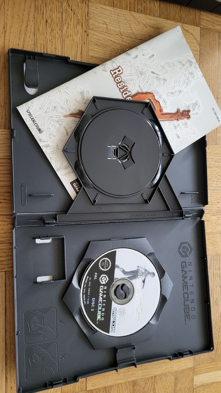 Nintendo Konsolen: Gamecube Resident Evil 4 Edition & Spiel Kompl.! – Gebraucht aus Biel/Bienne von Retrohr 8