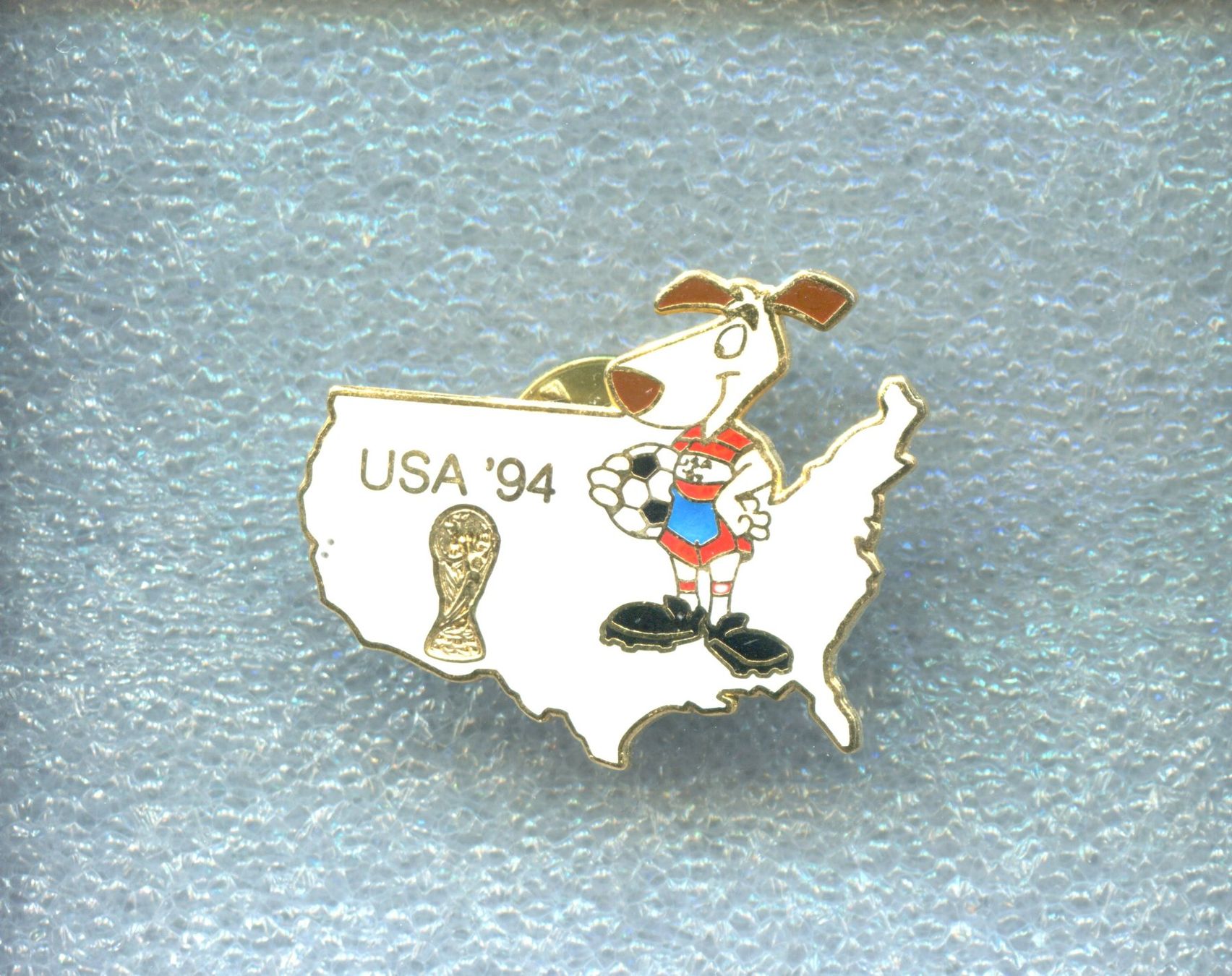 Placchette & Badge: FIFA USA '94 – Usato da Winterthur venduto da Sammleroase