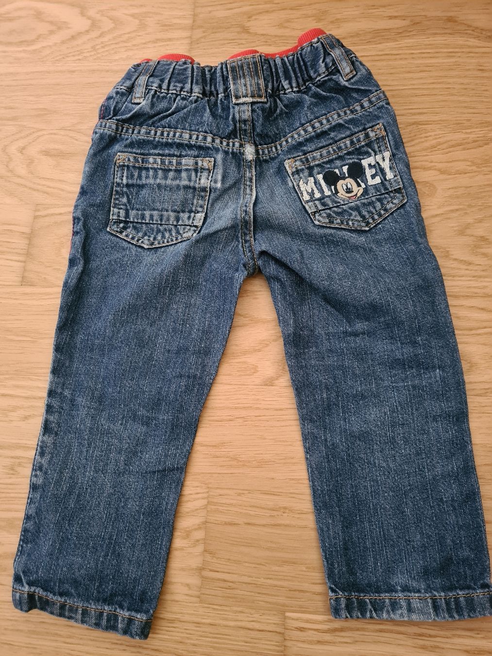 C&A Pantalons: Jeans Kinder Grösse 86 Mickey Mouse  – D'occasion à Horw par Mirii91 2