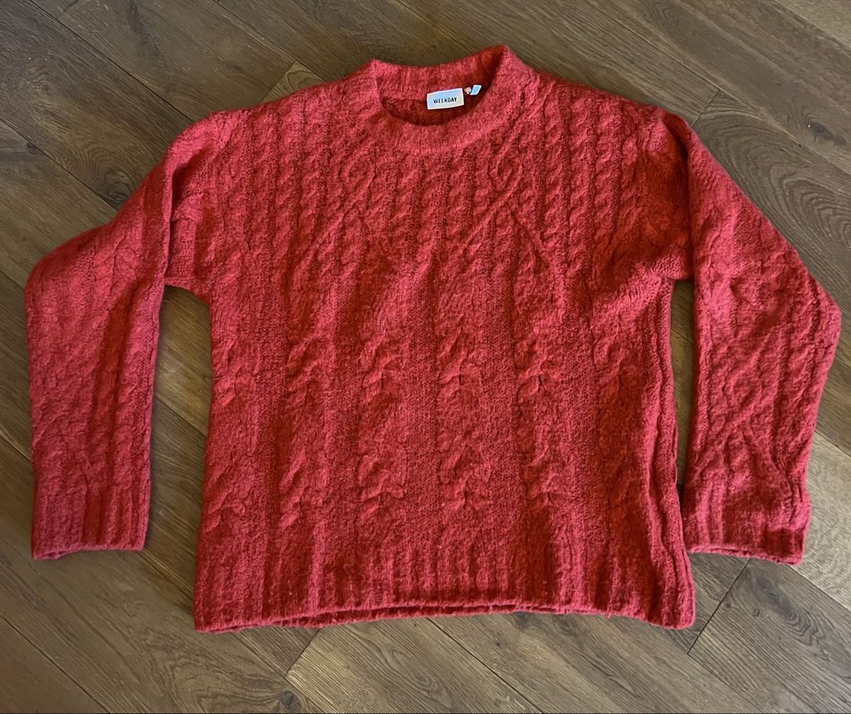 Weekday Pulls & Sweat-shirts: Strickpullover Weekday – D'occasion à Balgach par lor_28v2