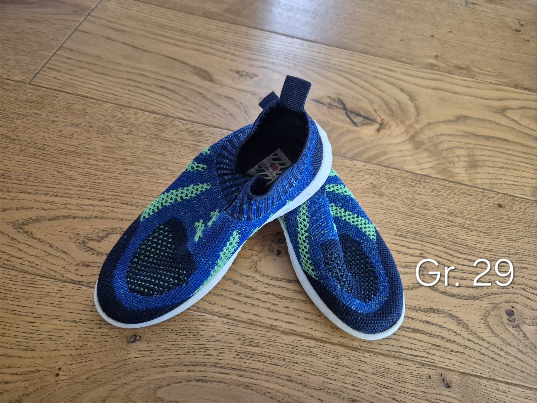 Herrenschuhe: Kinderschuhe – Gebraucht aus Filet von tschebedaja
