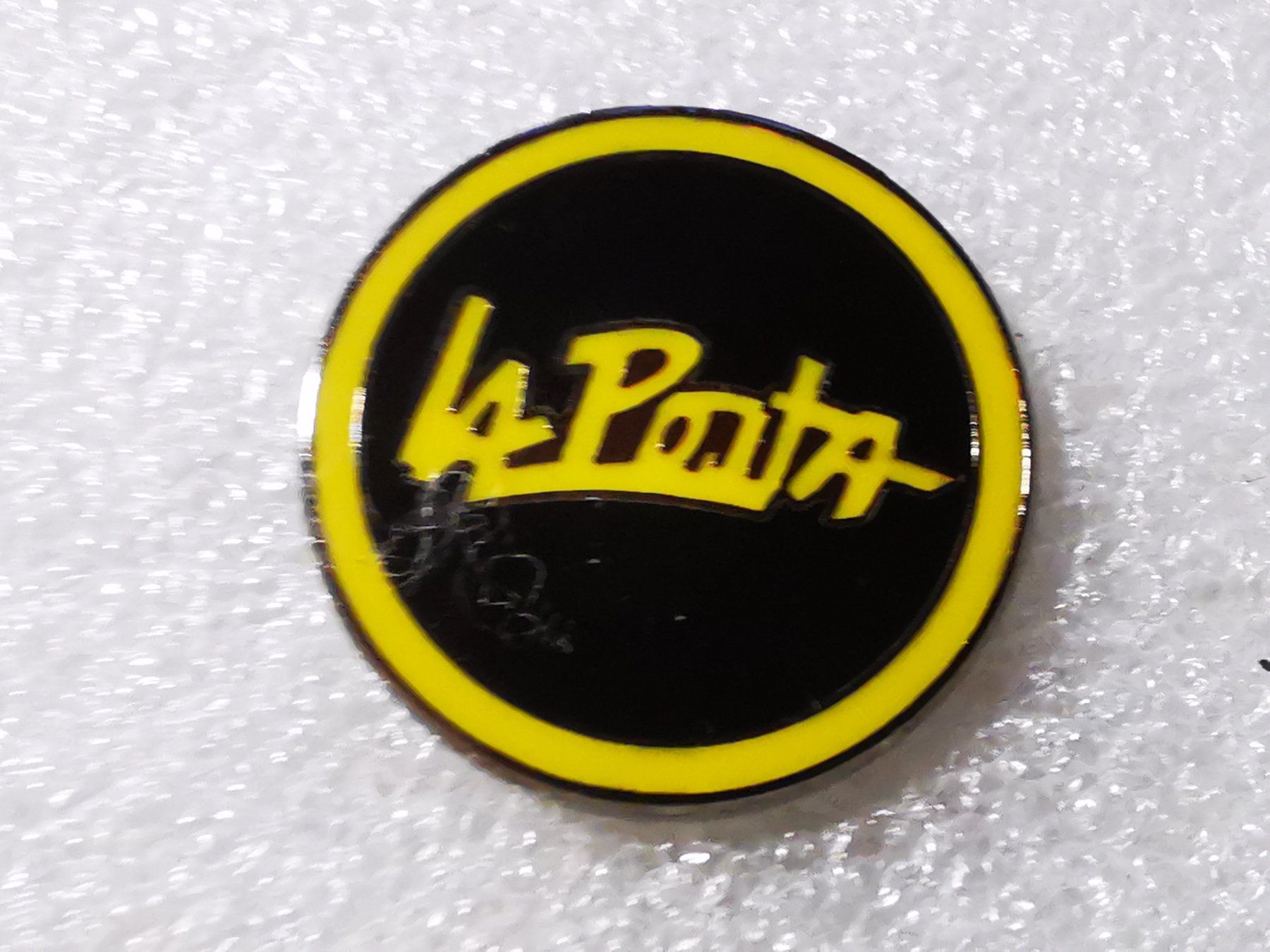 Placchette & Badge: Ansteckpin 127: PTT La Posta – Usato da Oppligen venduto da Pin-Fall-Shop