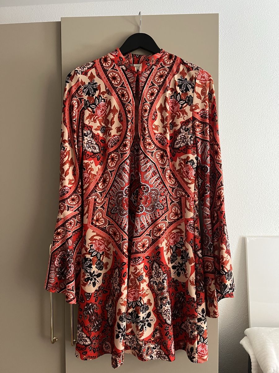 Vestiti: Kleid mit Print Grösse M – Nuovo (secondo la descrizione) da Zürich venduto da dan_8cvc