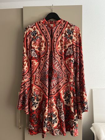 Kleid mit Print Grösse M