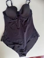 Triumph Body schwarz Grösse 85B neuwertig
