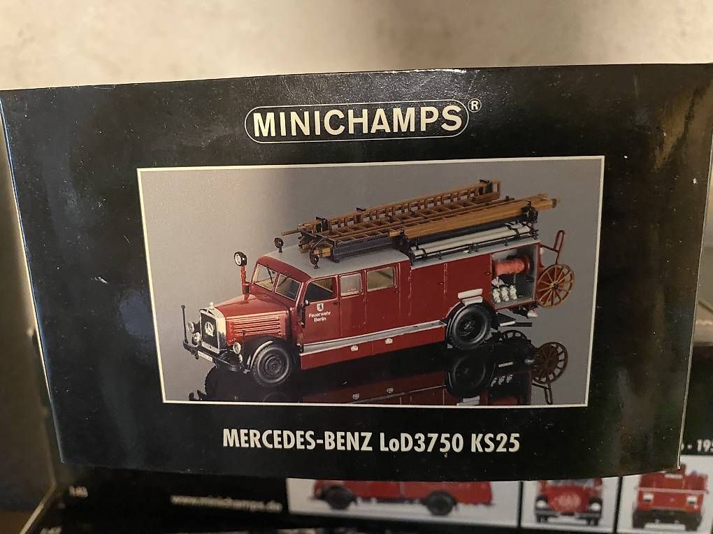 Minichamps Modellini d'auto: MERCEDES-BENZ LoD3750 KS25 – Usato da bôle venduto da Pilou83