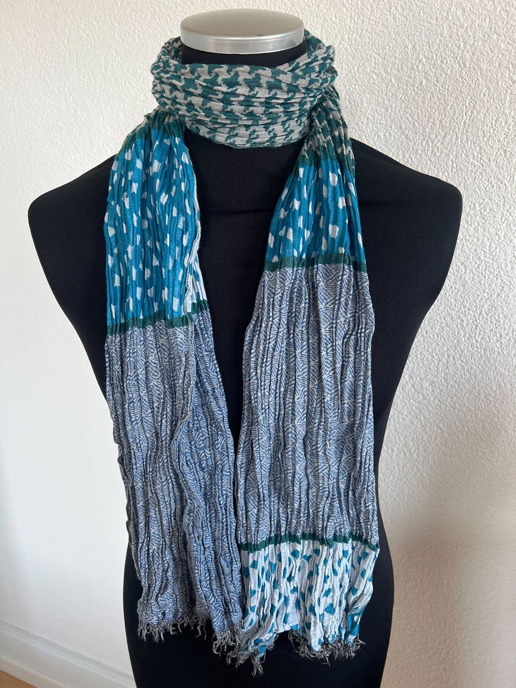 Colora Foulards, Tücher & Schals: Colora Schal, NEU – Neu (gemäss Beschreibung) aus Worb von farben20zauber