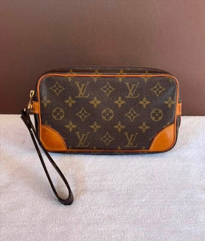 Louis Vuitton Sacs femmes: Louis Vuitton Marly Dragonne pm clutch – D'occasion à Widnau par Pukpan_99
