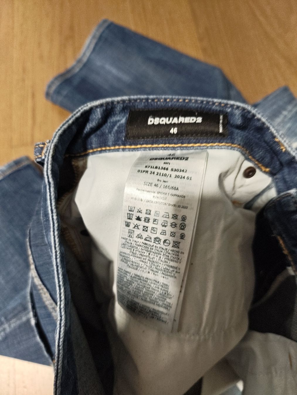 Dsquared2 Jeans: Dsquared2 Baggy Jeans Gr. 46 Regular Fit – Usato da Seon venduto da chf_g29b 5