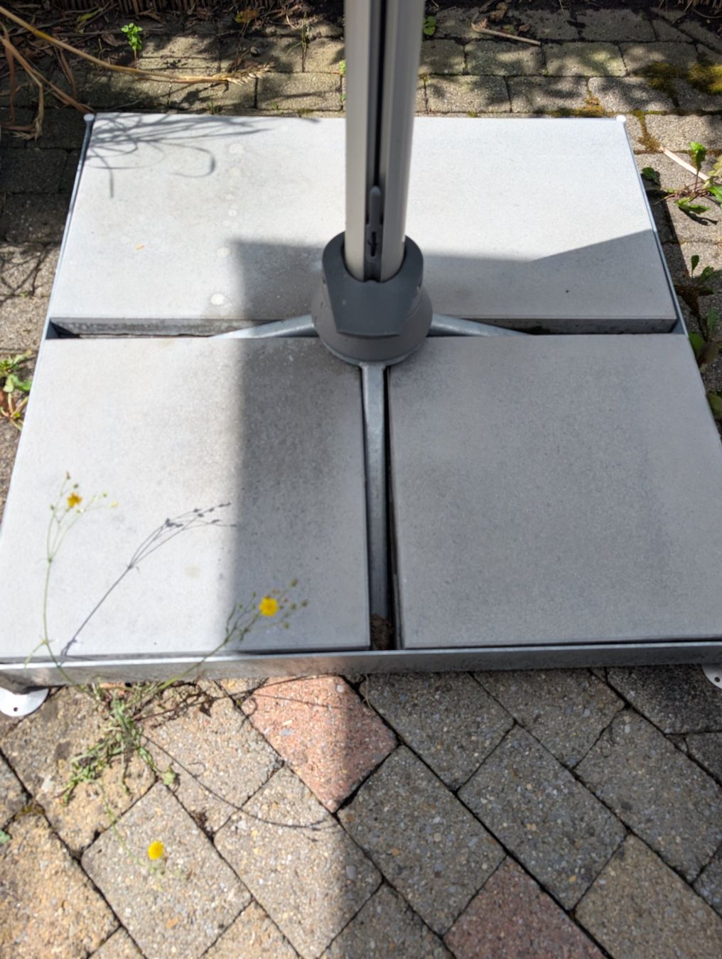 Glatz Parasols: Glatz Sonnenschirm Sobrano S+ mit Standfuss – D'occasion à Dietlikon par anbe64 8