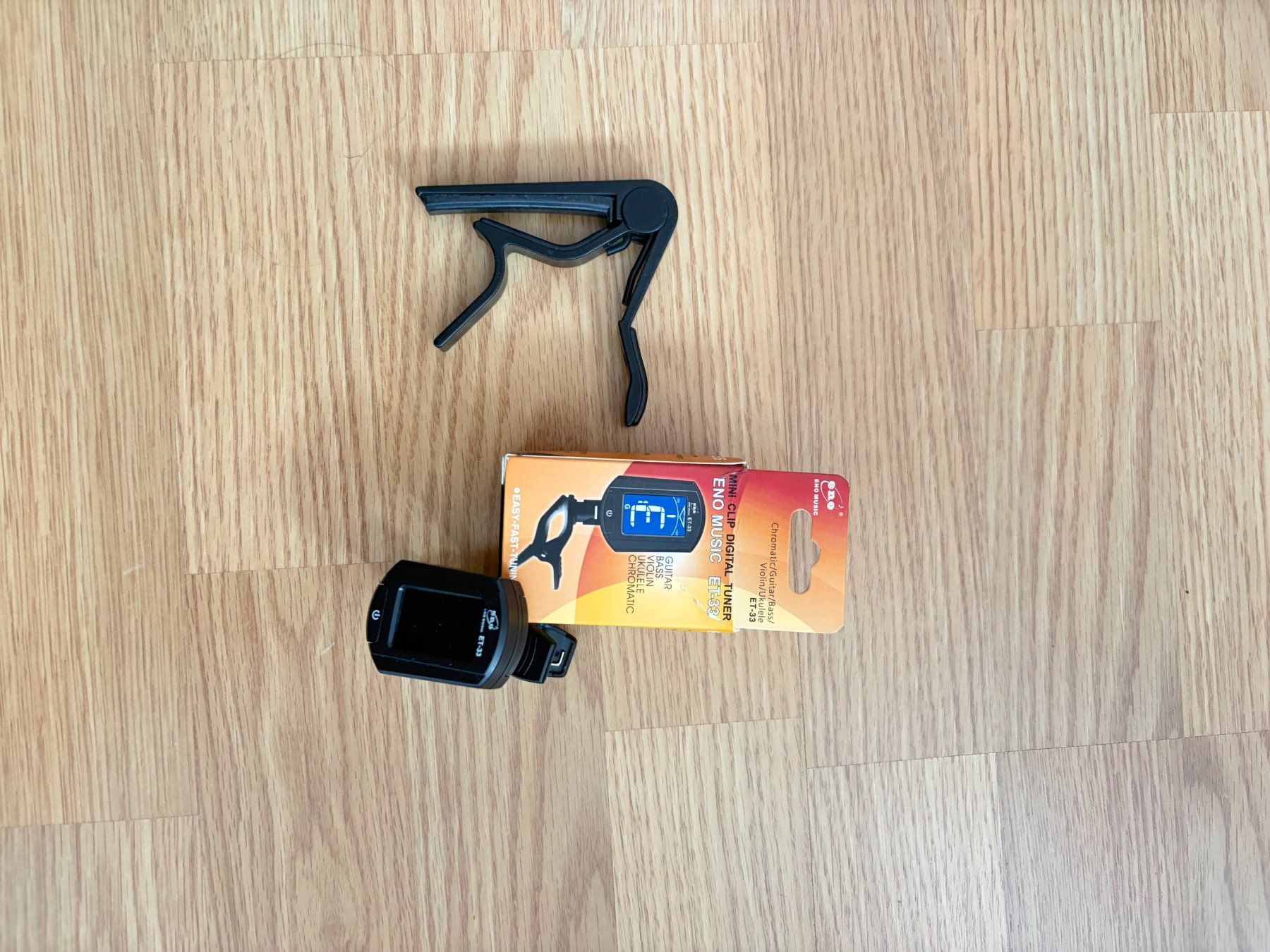 Musikinstrumente: Guitare Samick avec accessoires – Neu (gemäss Beschreibung) aus Biel/Bienne von ami_dr9y 4