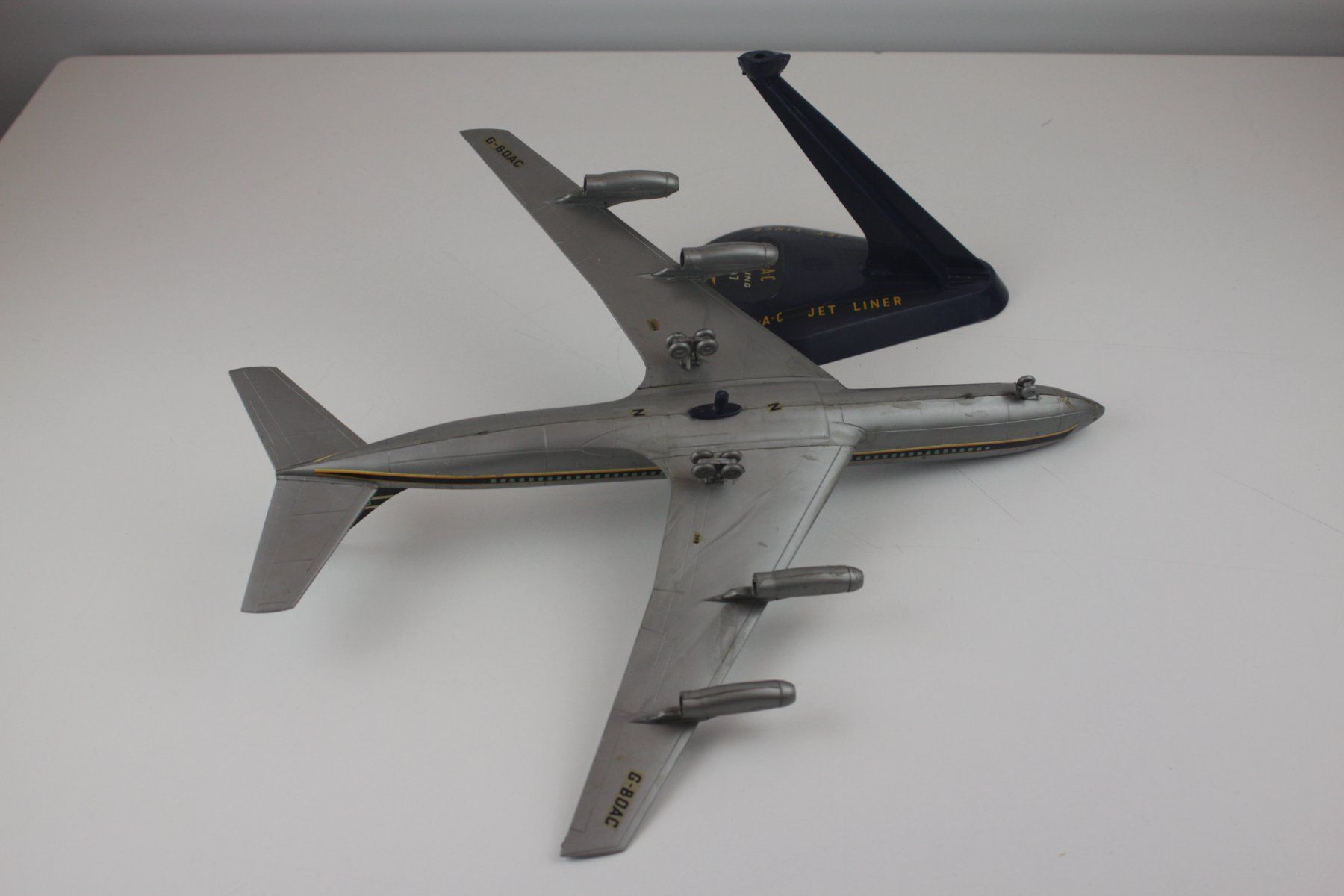 Boeing Modellbausätze & Standmodelle: BOAC Boeing 707 Modellflugzeug – Gebraucht aus Basel von IRMAundFRED 4