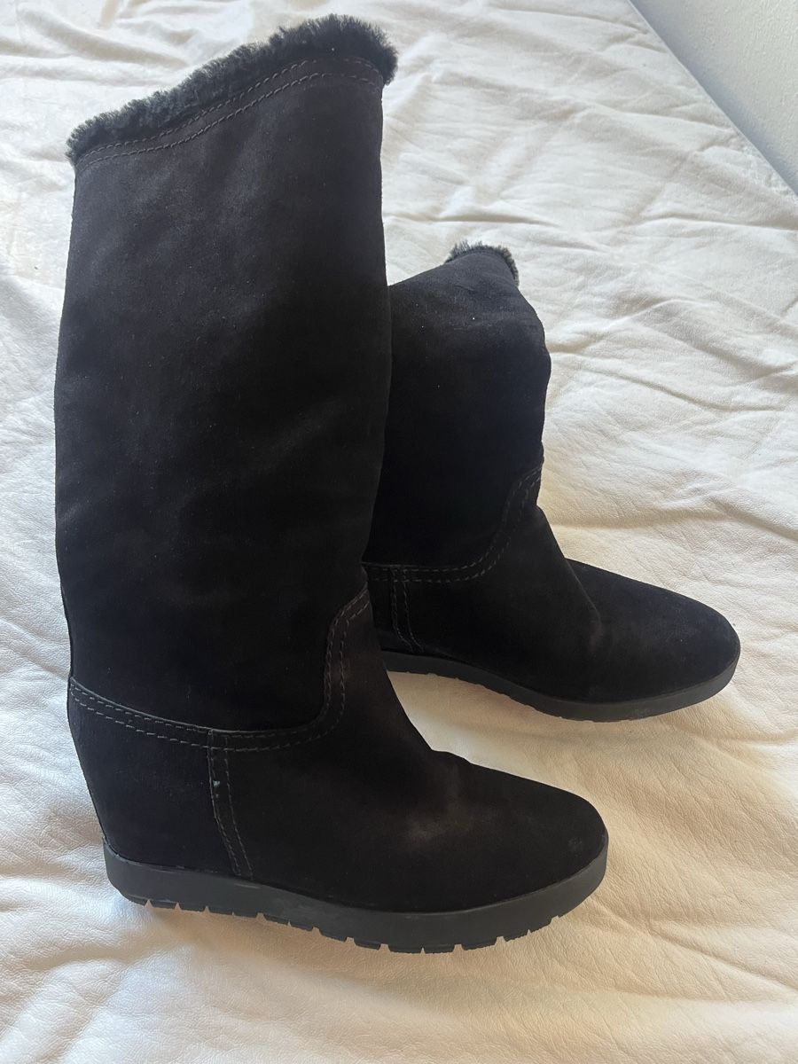Prada Damenschuhe: Damenschuh – Gebraucht aus Samedan von Gubbi01
