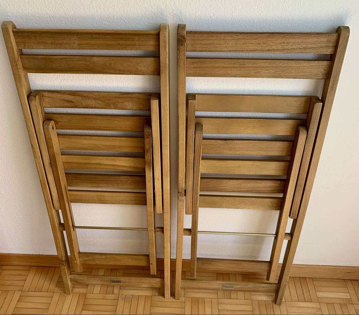 Sedie: 2x DEPOT Klappstuhl Holz – Usato da Obfelden venduto da montes50 2