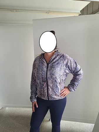Leichte Kapuzenjacke Esprit Sport Grösse XS