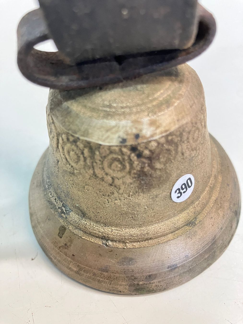 Campanacci mucche: Alte Kleine Glocke mit Riemen – Usato da Horw venduto da luzernicus 1