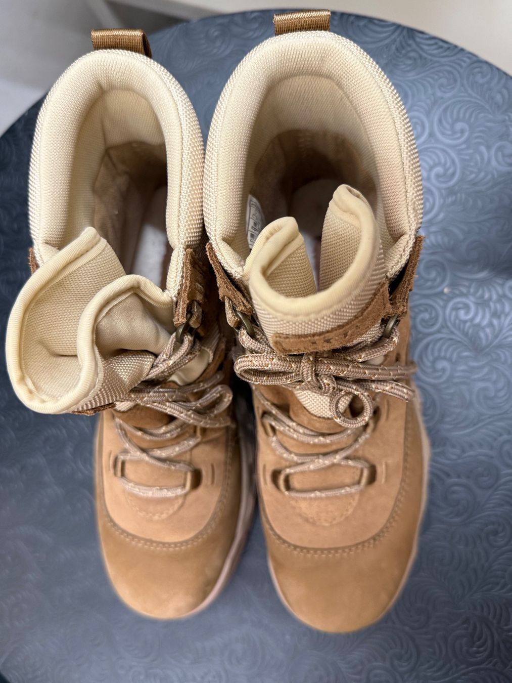 Ugg Damenschuhe: UGG TerreTrail Hi-Top Boots 38 – Gebraucht aus Dübendorf von ser_twb8 1