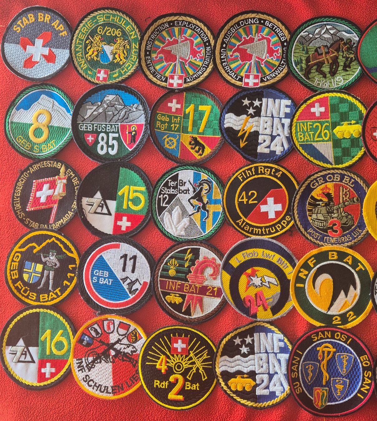 Armée suisse Plaquettes & Badges: Konvolut Verbandsabzeichen A95 – D'occasion à Dottikon par Robawa 1