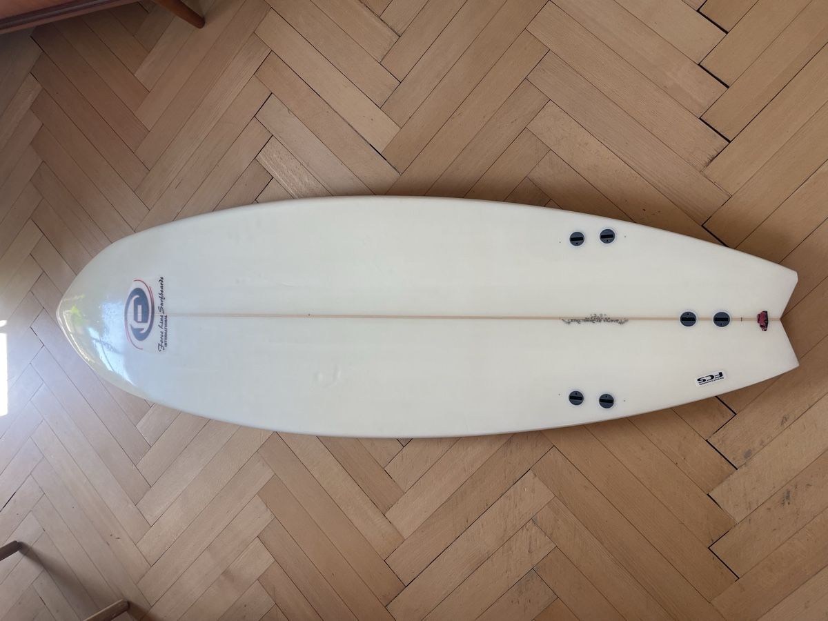 Tavole da surf e di nuoto: Surfbrett 6‘2 – Difettoso da Bern venduto da Emmentaler04 1
