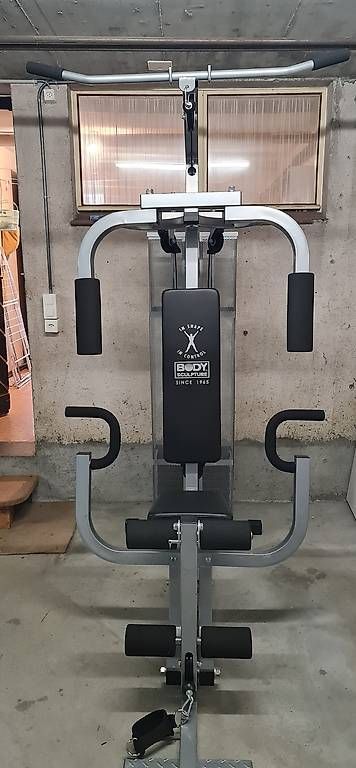 Hometrainer: Fitnessgerät / Krafttraininggerät /Hometrainer – Usato da Ruggell venduto da amhu