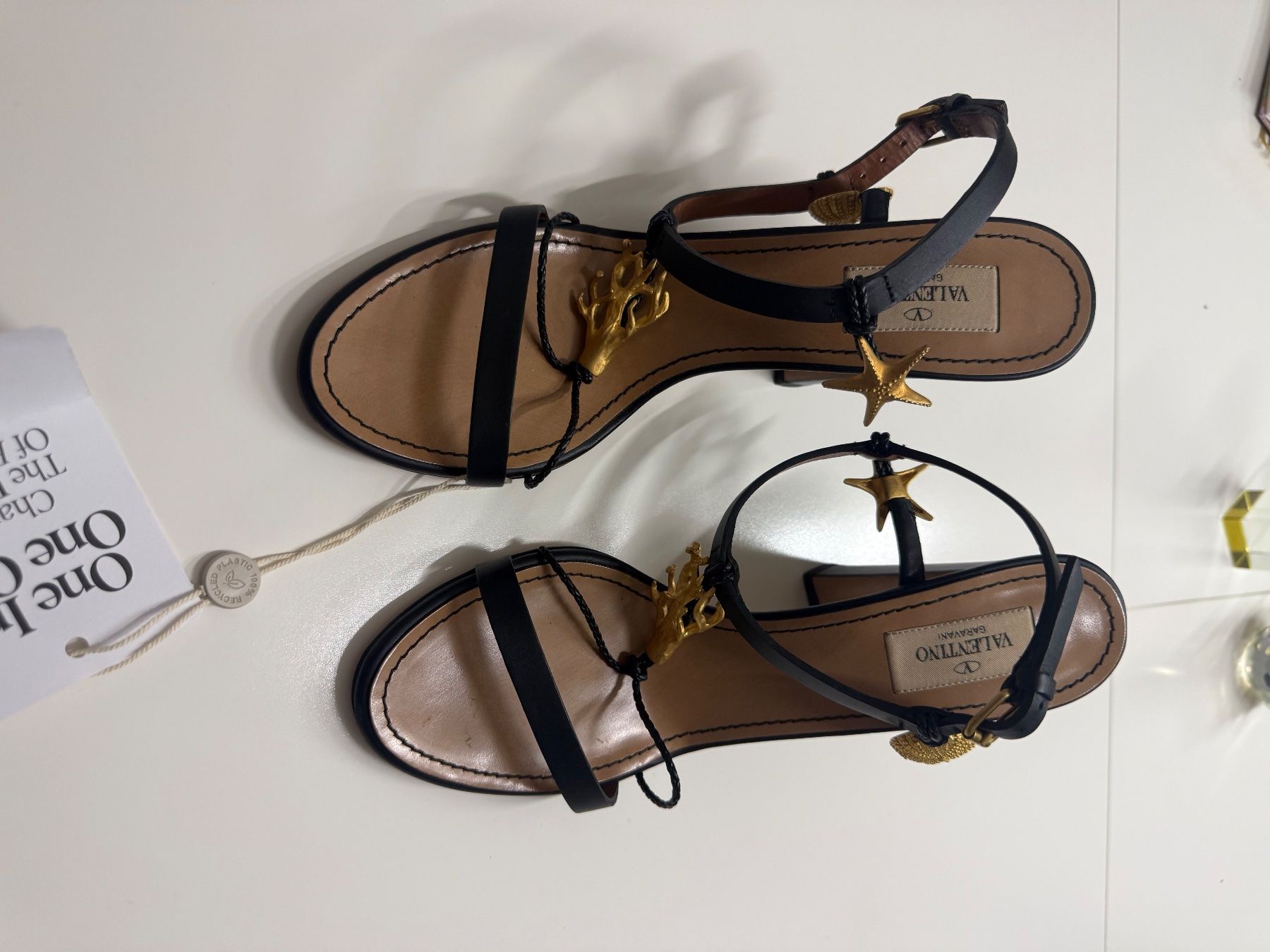 Valentino Scarpe da donna: Sandals Valentino Garavani – Usato da Riedikon venduto da dia_72kq