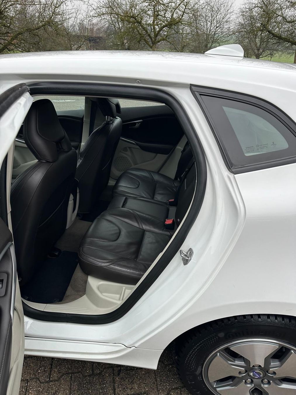 Volvo Automobili: Volvo V40 Diesel – Usato da Zuckenriet venduto da DGZ2020 6