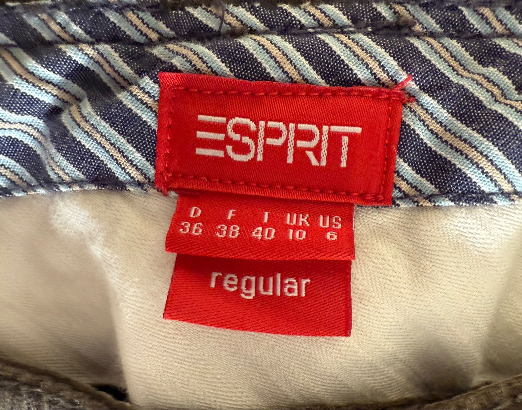 Pantaloni: Schöne Hose der Marke Esprit, Grösse 36 – Usato da Niederweningen venduto da baghirac 1