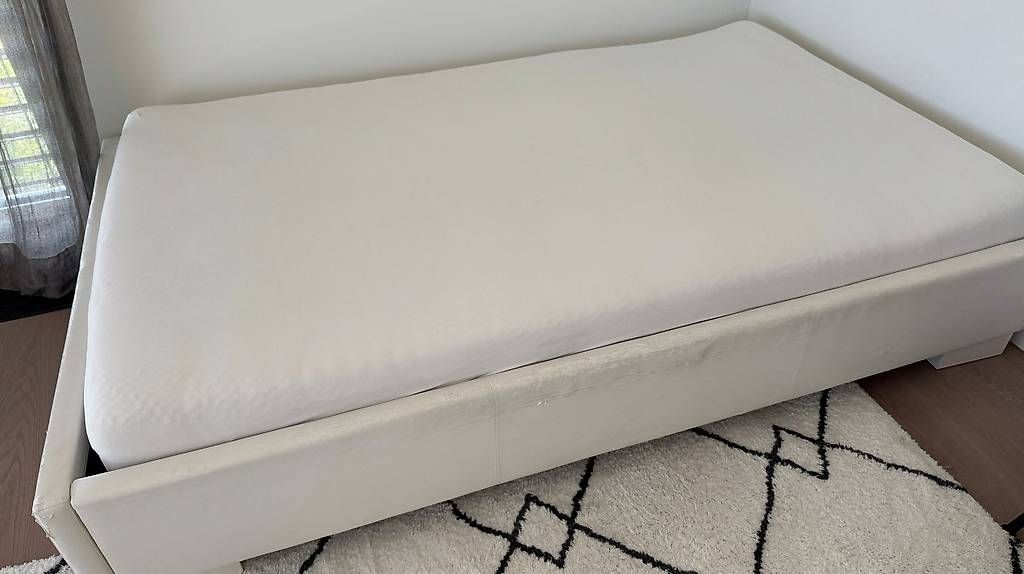 Micasa Betten: Bett 120x200 – Gebraucht aus Nänikon von Corinne.lindenmann 1