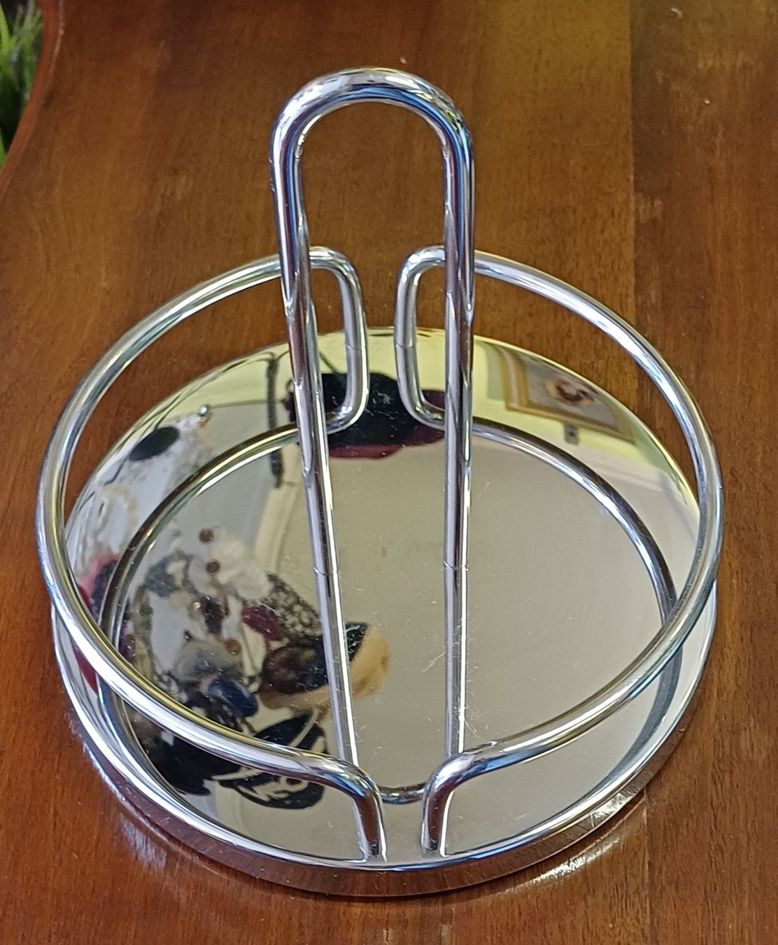 Alessi Altro per la casa: Alessi Küchenrollen Halter – Usato da Merenschwand venduto da Brockinell