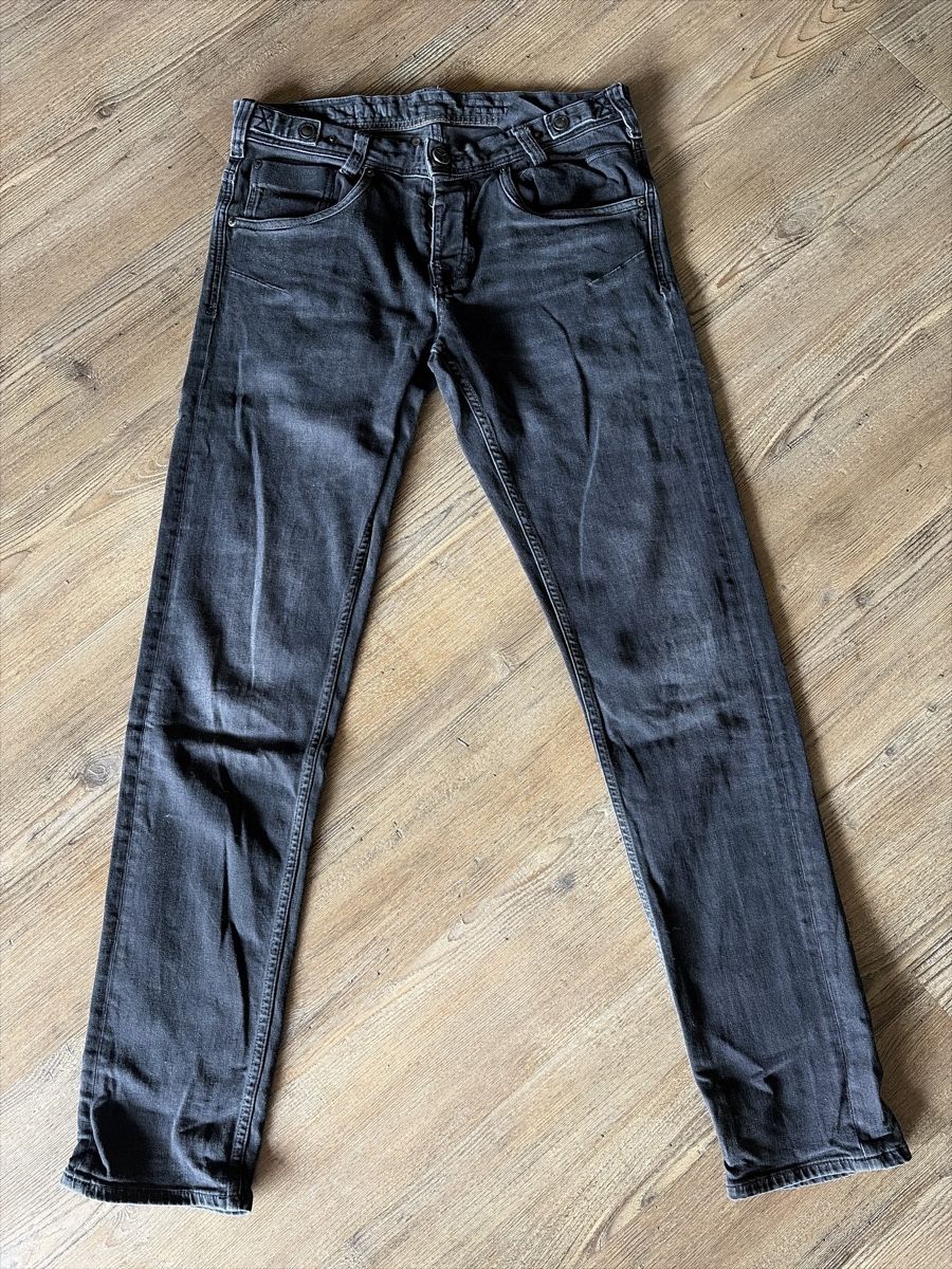 Replay Jeans: Lot de 5 jeans 33/34 – Usato da Villeret venduto da Scamp7 1