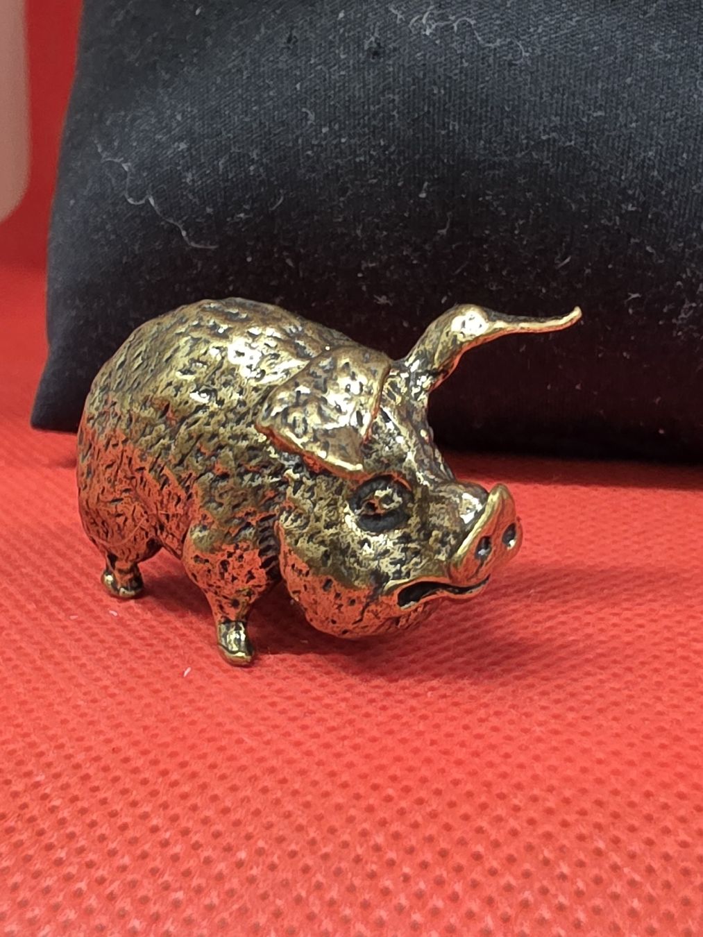 Statuette: Deko Figur Schwein aus Messing massiv  – Nuovo (secondo la descrizione) da Herisau venduto da Antiques.AR 1