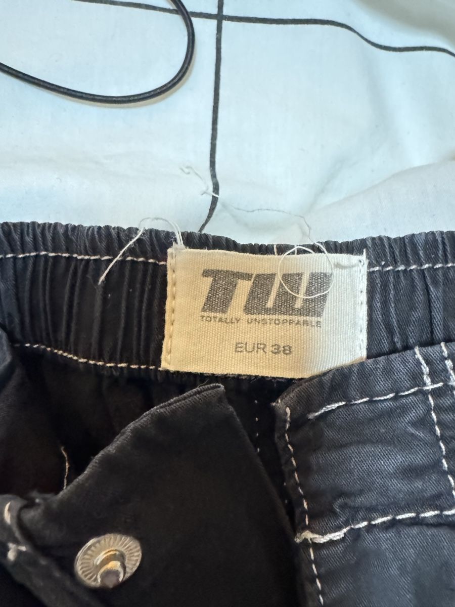 Tally Weijl Pantaloni: Schwarze Hosen – Usato da Lyss venduto da sandra19613 2