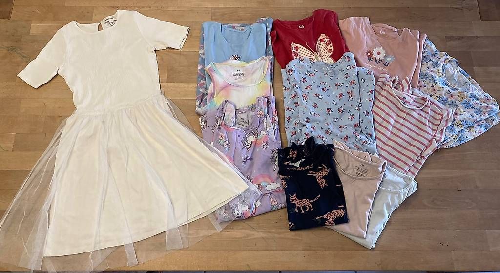 Ensembles coordonnés: Kleiderpaket 134/140 Sommer – D'occasion à Heimiswil par gemschi04