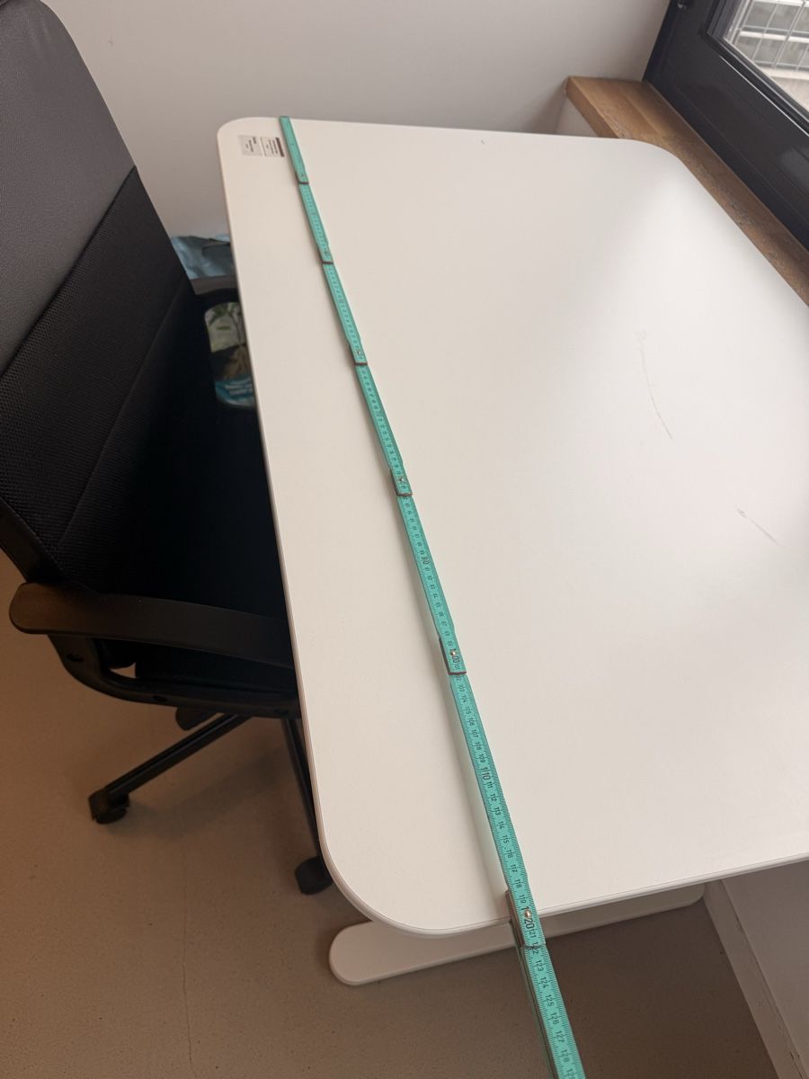 Ikea Scrivanie: Home office desk  – Usato da Zürich venduto da ire_bxf2 5