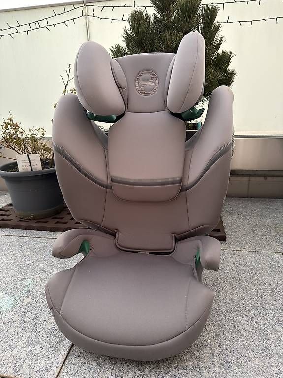 Cybex Seggiolini per auto: Cybex autositz 100-150 cm – Usato da Aeschi SO venduto da Oceana.Indigo