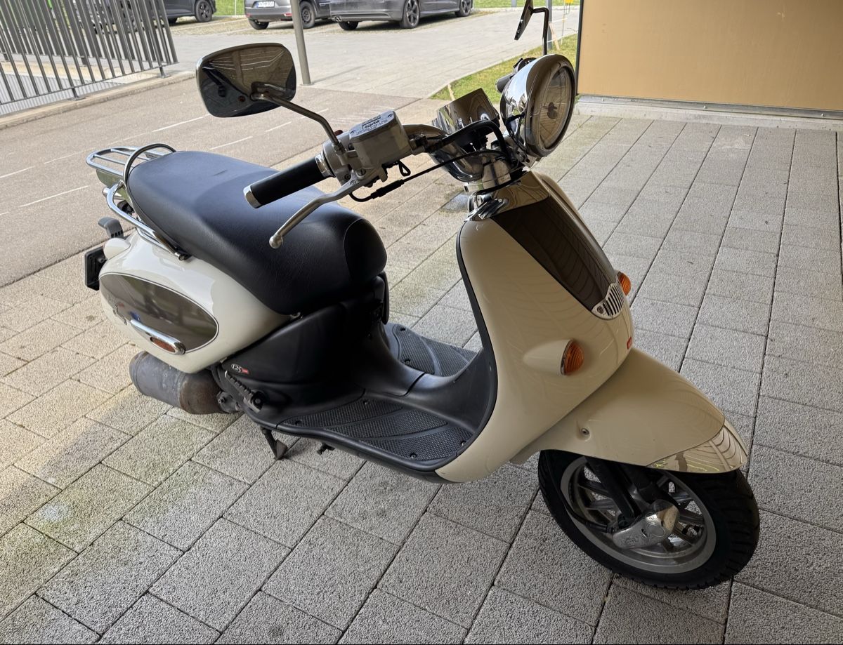 Aprilia Scooters: Roller Aprilia Mojito 125 – Gebraucht aus Kreuzlingen von YannaHa 2