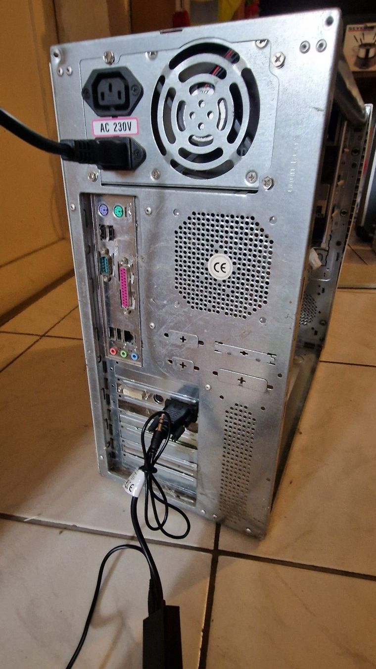 PC: Retro PC – Difettoso da Birsfelden venduto da muelllex 4
