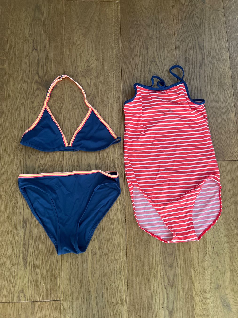Costumi da bagno & Bikini: Bikini & Badekleid von Tchibo - Grösse 158/164 – Usato da Aesch BL venduto da Goldfish13
