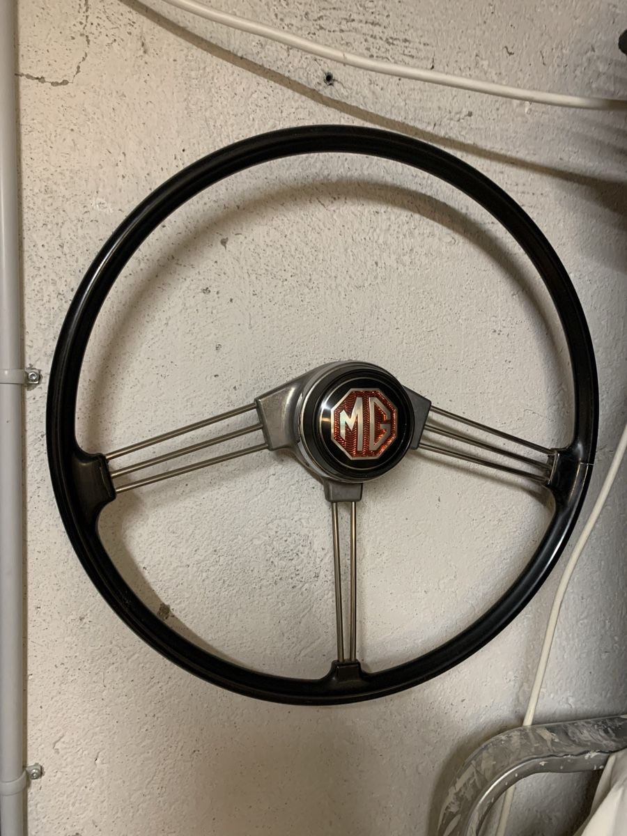 MG Alle Autoersatzteile: Calandre MG bgt et volant – Gebraucht aus Fontainemelon von Funpyd 1